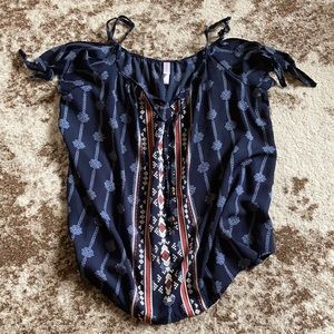 Xhilaration blouse